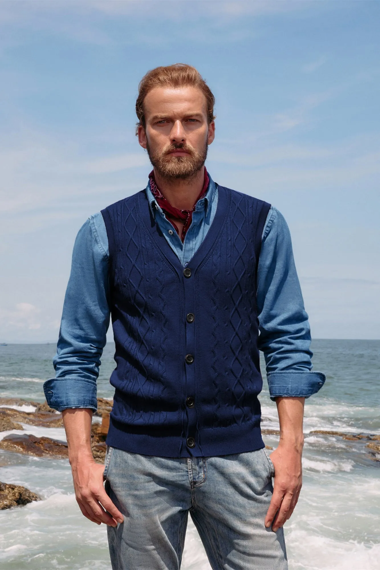 Mens V-Neck Sweater Vest Cable Knitted Button-Up Sleeveless Cardigan Vest